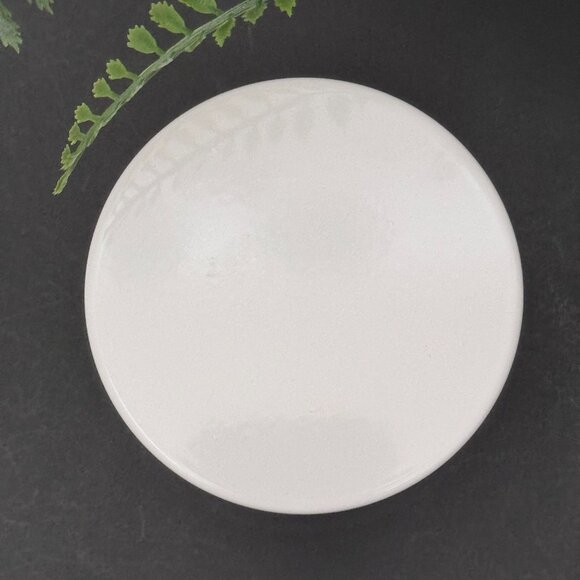 BBW Laundry Room Lemon White Barn Bath & Body Works Single Wick Candle - Picture 8 of 10